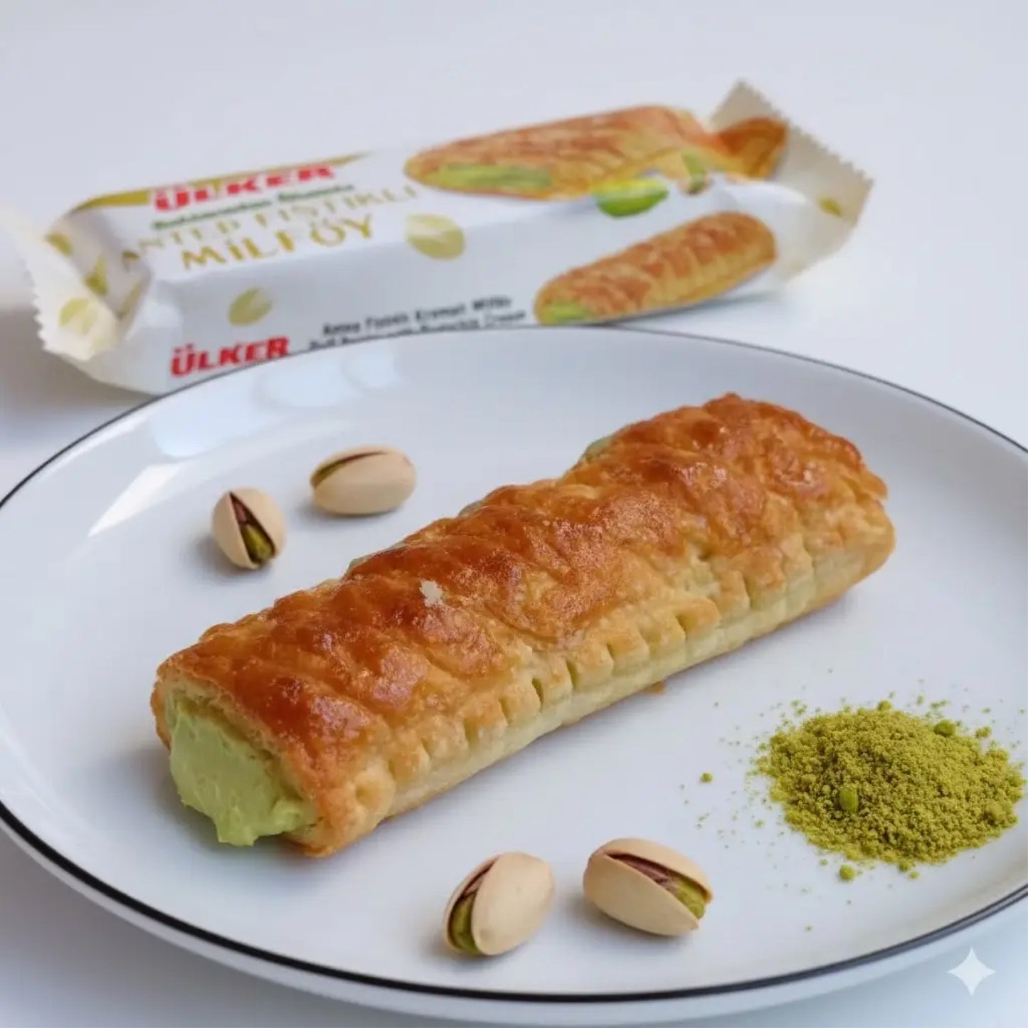 ULKER Mille feuille Filled with Pistachio (28g) - 24 Pieces per box