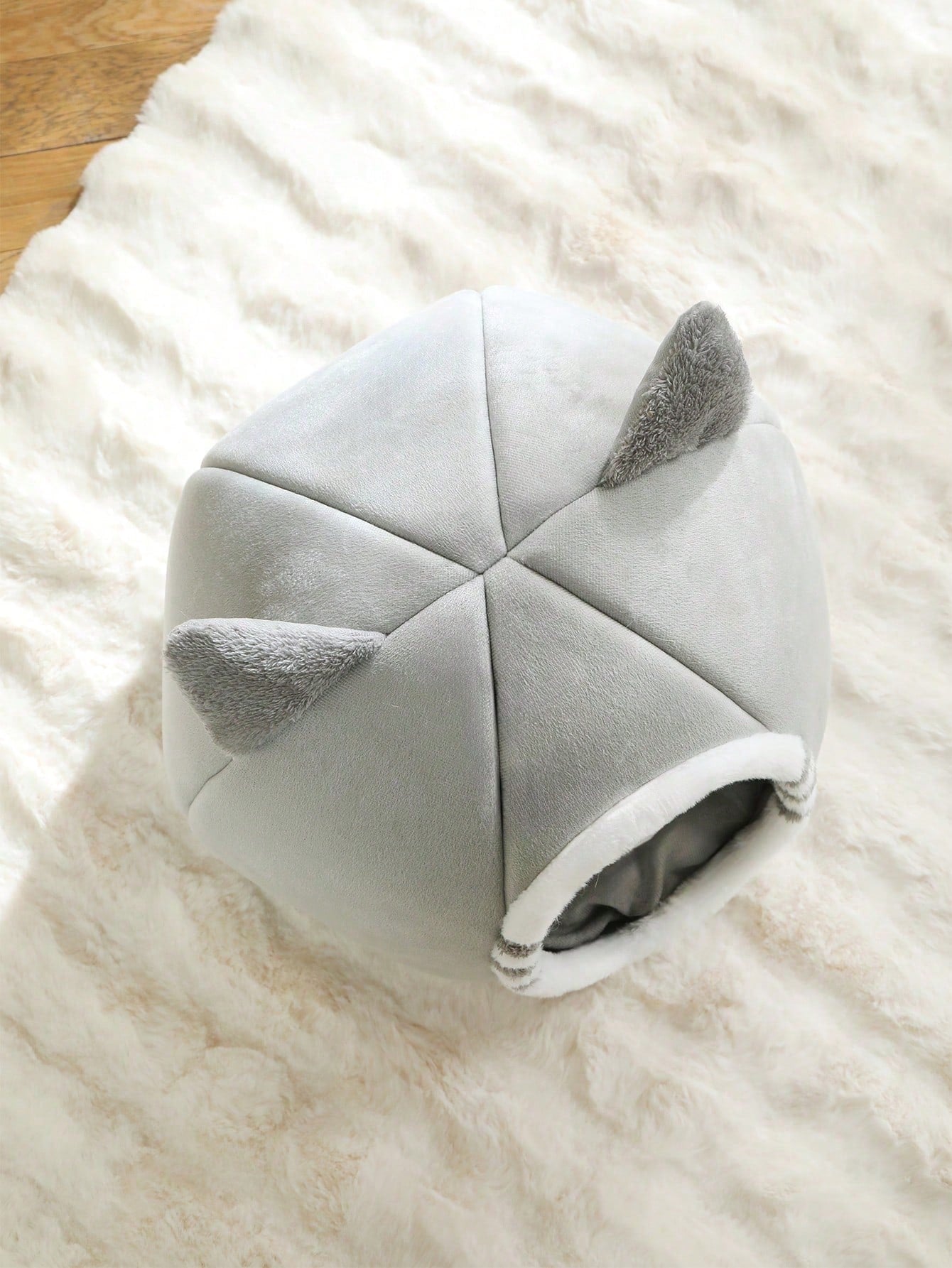 Washable Cat Cave Bed for Indoor Cats & Kittens | Soft Plush Pet House