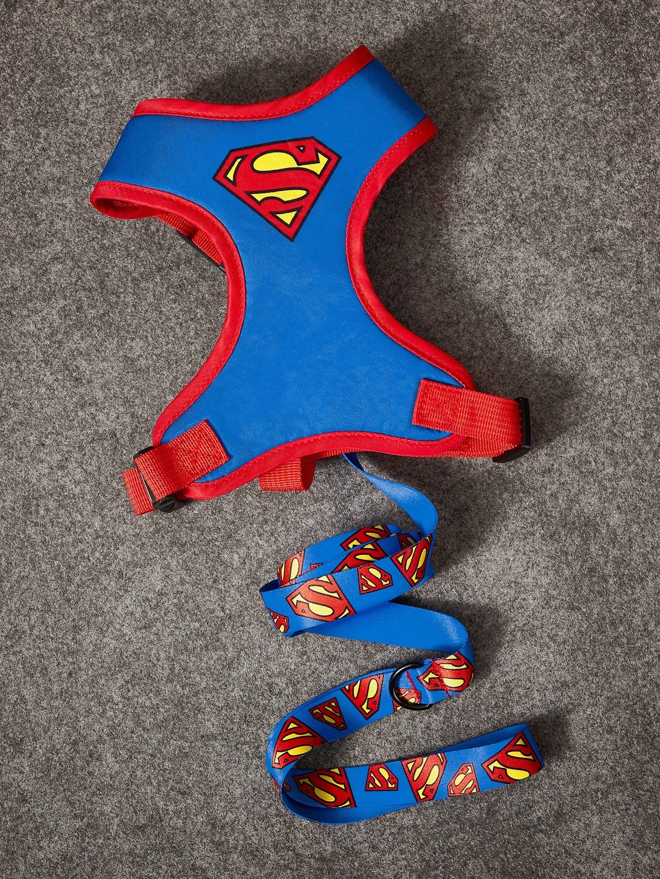 Superman Adjustable Pet Collar & Leash for Cats & Small Dogs