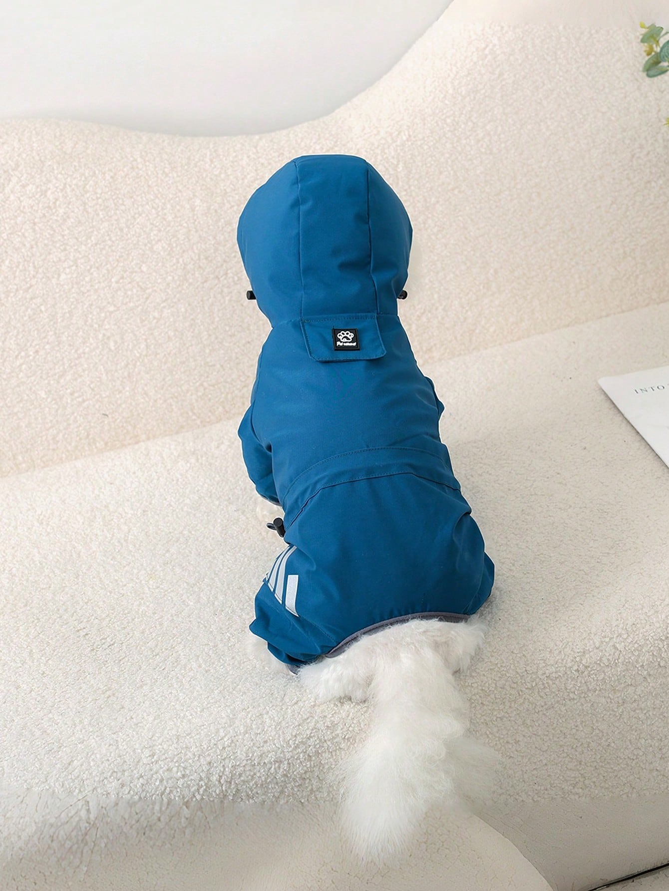 Dog Raincoat – Waterproof Hooded Pet Rainwear with Reflective Strips & Adjustable Leash Hole